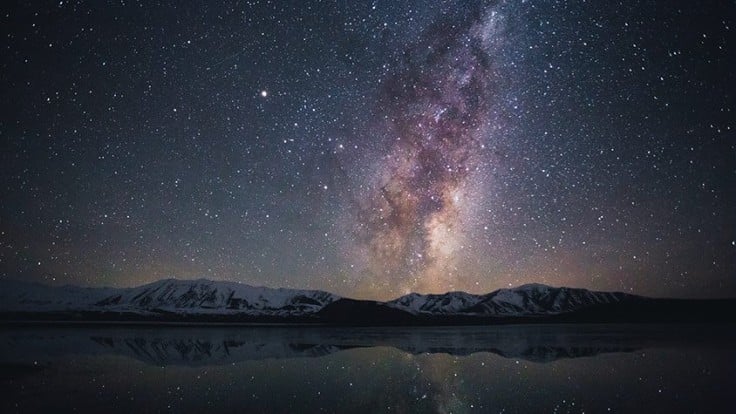 Milky-Way-and-Lake-Tekapo.jpg