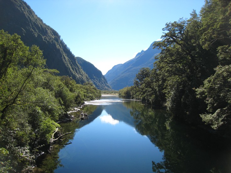 Best time to hike milford outlet track